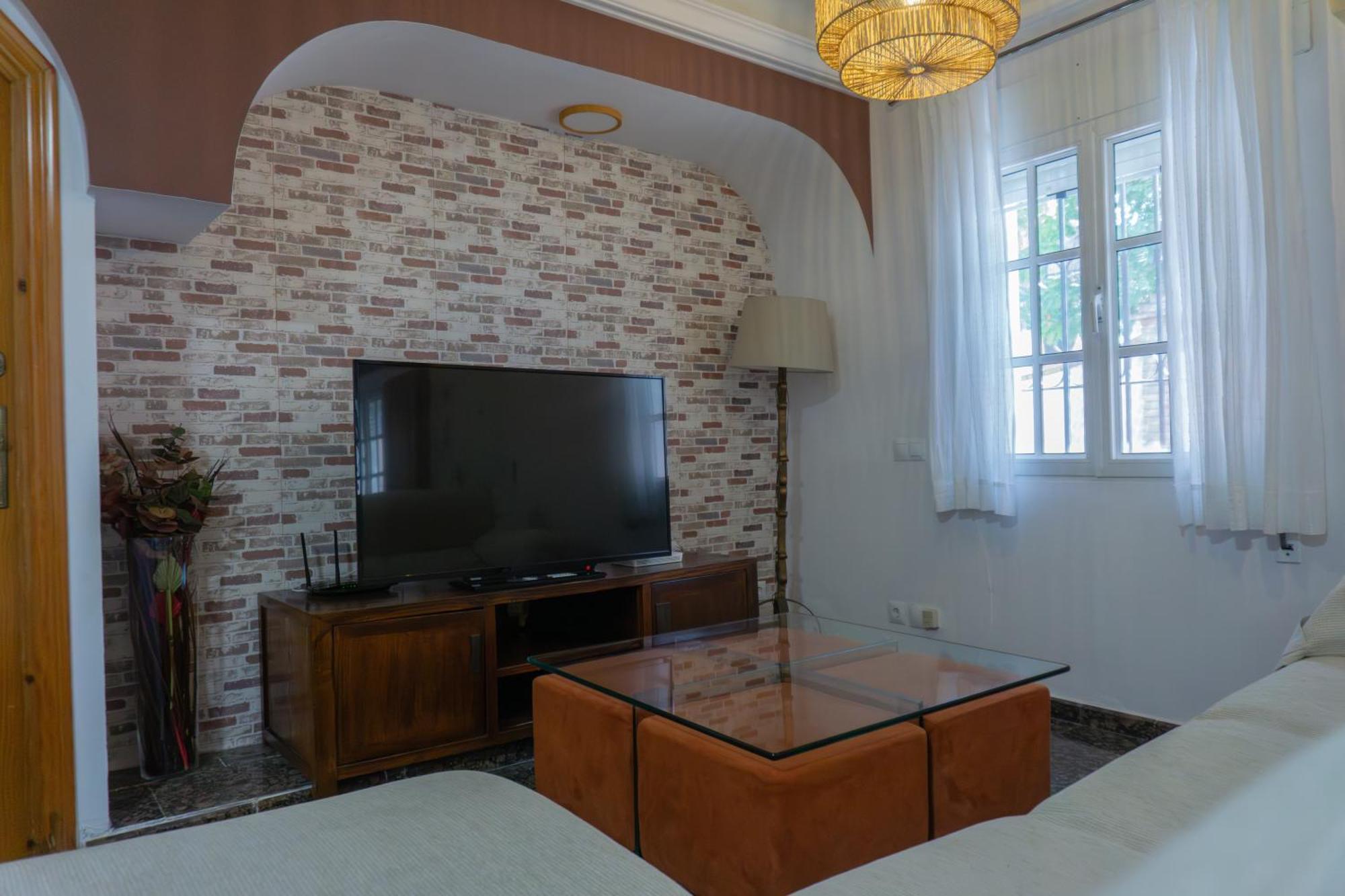 Вилла Beautiful Malaga House - Holidays Экстерьер фото